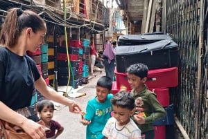 Mumbai: Slum Tour Dharavi and Dhobi Ghat Laundry with Locals