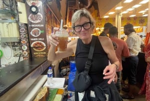 Mumbai Street Food & Strandtour mit über 10 Verkostungen