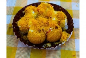 Mumbai Street Food Crawl (Visita guiada de 2 horas para degustar comida)