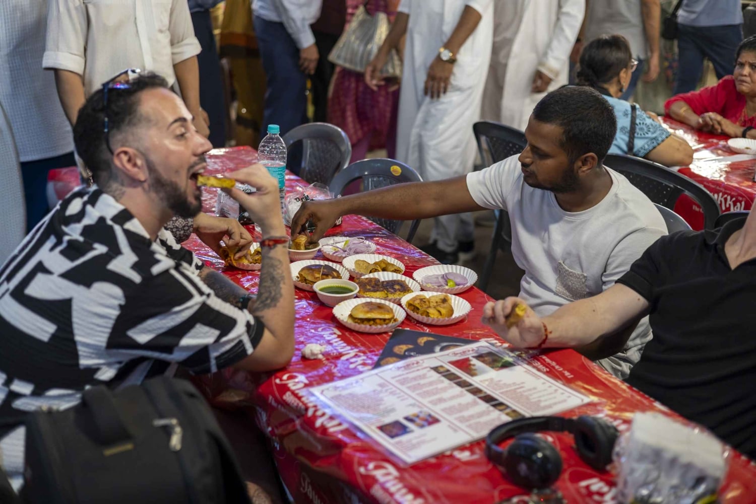 Mumbai Street Food, Markets & Temples Tour