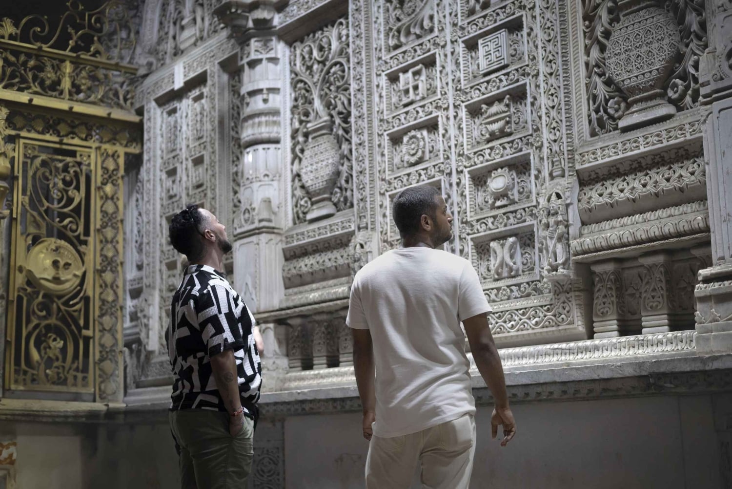 Mumbai Street Food, Markets & Temples Tour