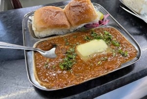 Mumbai Street Food, Markets & Temples Tour