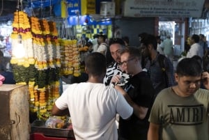 Mumbai Street Food, Markets & Temples Tour