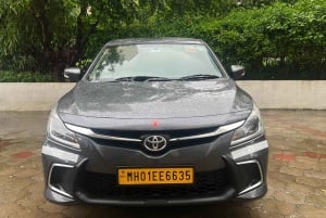 Mumbai: Toyota Etios or Glanza Car Rental with Chauffeur