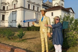 Visita guiada privada de 2 dias a Mumbai e Goa com voo