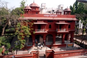 Pune Highlights: Guided Day Tour from Mumbai in Private Car