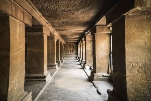 Pune Highlights: Guided Day Tour from Mumbai in Private Car