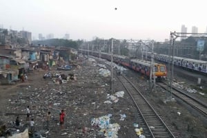 Mumbai: tour di 2 ore dello slum di Dharavi con guida locale