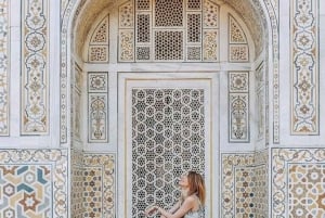 Taj Mahal og Agra Privat tur med gratis henting på flyplassen