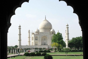 Taj no mesmo dia por voos locais de Mumbai