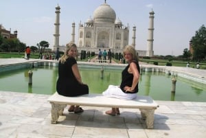 Taj Samana päivänä paikallislennoilla Mumbaista