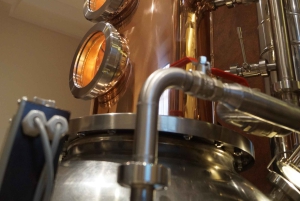 Aschheim: Distillery Tour with Tasting and Buffet