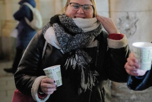 Christmas Oldtown Tour with Mulled Wine & experienced Guide