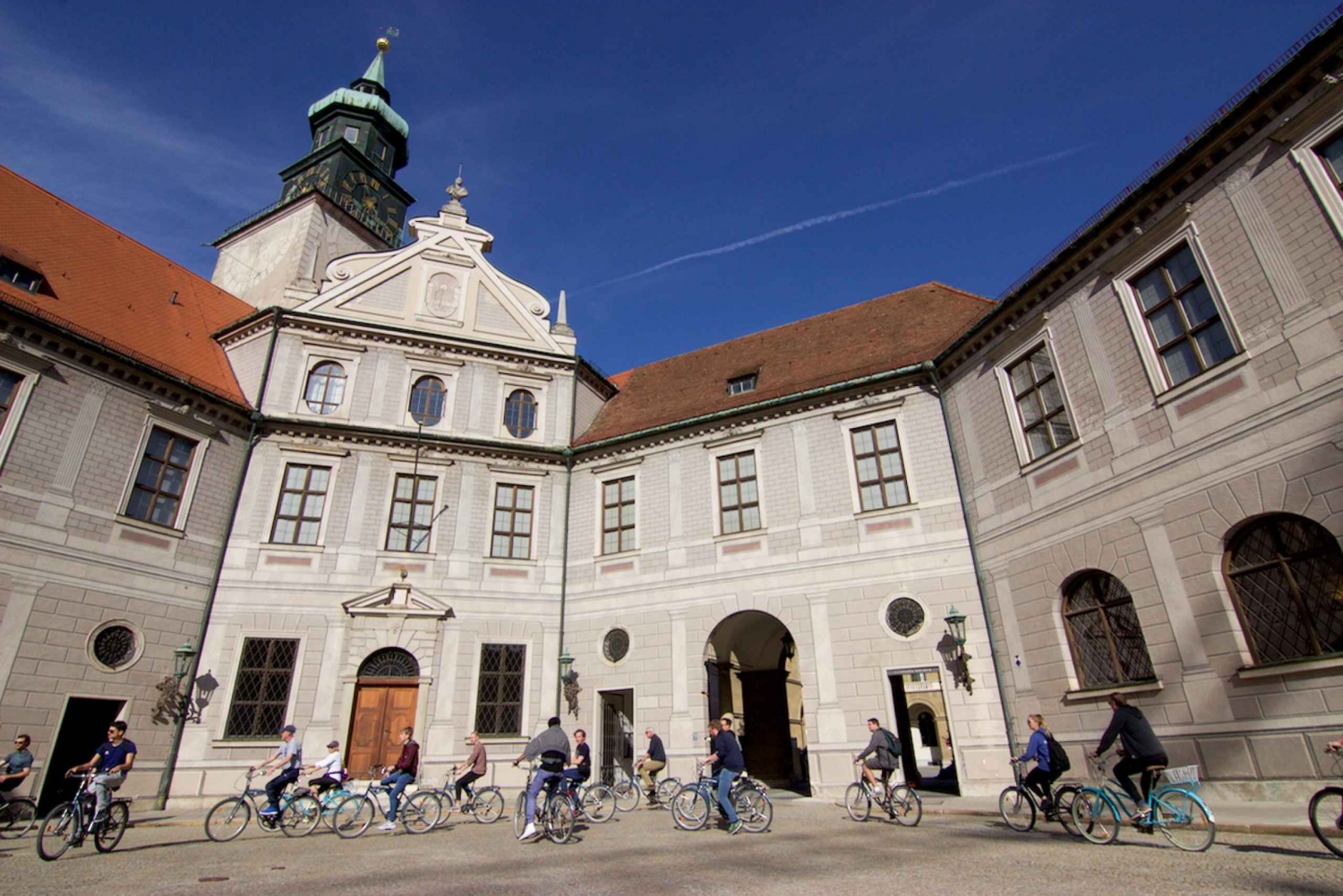 Classic 4-Hour Bike Tour of Munich