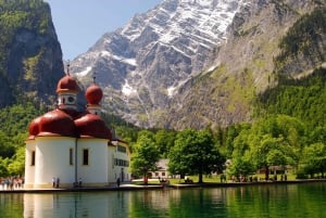 Day trip from Munich to Eagle's Nest, Königssee & Salzburg