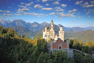 Day Trip to Neuschwanstein & Linderhof Castles from Munich