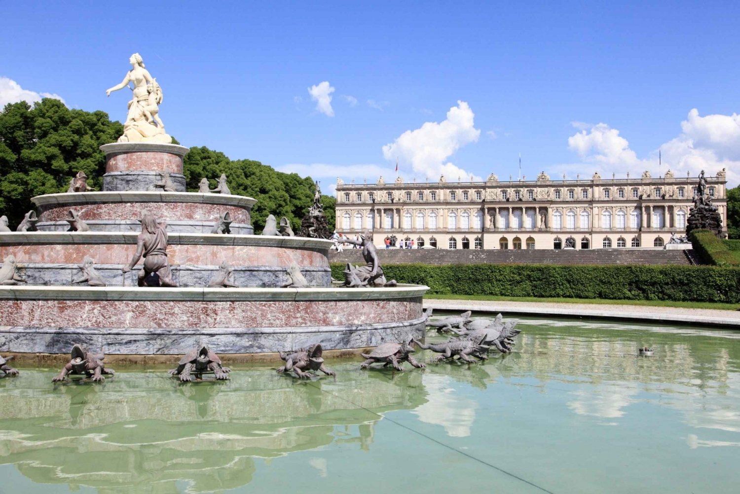 Private Van Tour to the Royal Palace of Herrenchiemsee