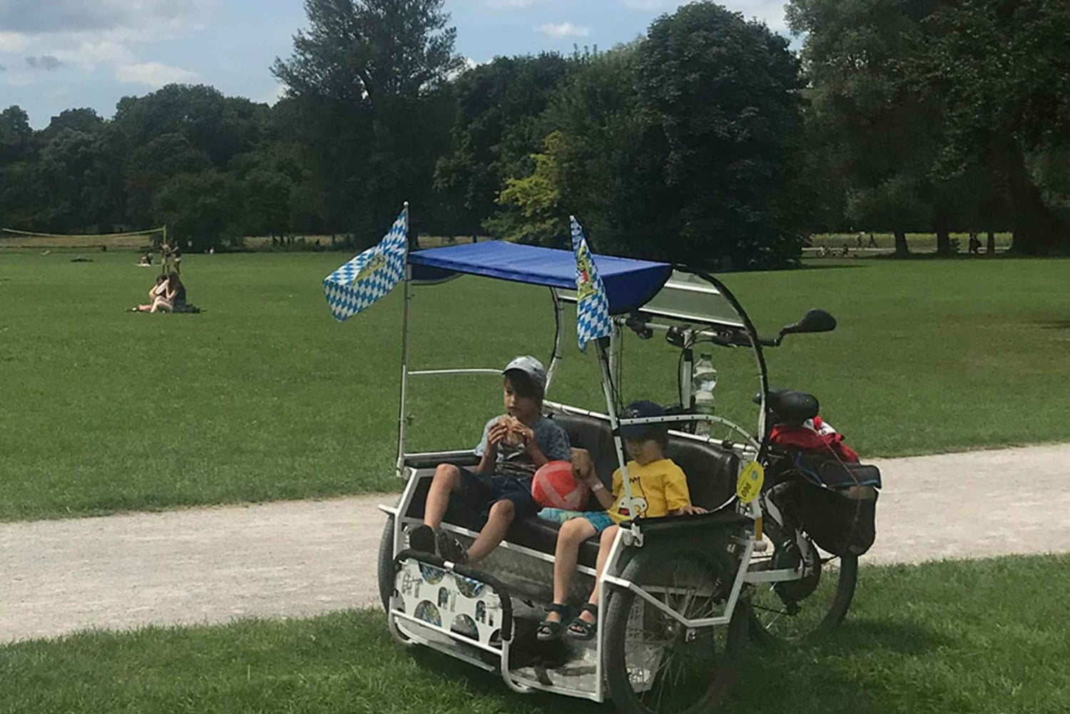 Exploring Munich by Pedicab: Premium Two Hour Tour
