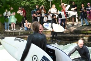 Exploring Munich by Pedicab: Premium Two Hour Tour