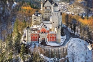 Fra München: Neuschwanstein & Zugspitze, Eibsee + Østrig .