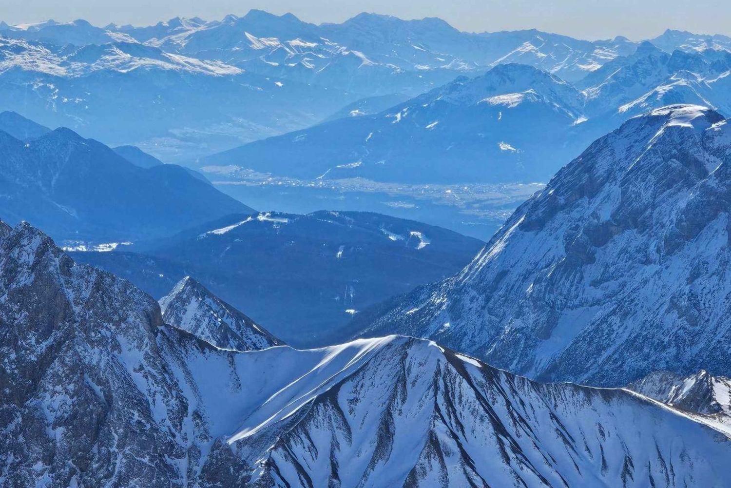 Fra München: Privat dagsomvisning til Eibsee og Zugspitze med Tesla