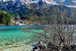 Fra München: Privat dagsomvisning til Eibsee og Zugspitze med Tesla