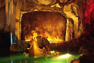 From Munich: Royale Palace of Linderhof with Oberammergau