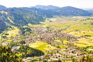 From Munich: Royale Palace of Linderhof with Oberammergau