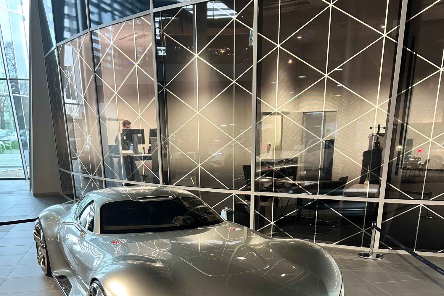 Mercedes-Benz and Porsche Museum Day Trip (eng & esp)