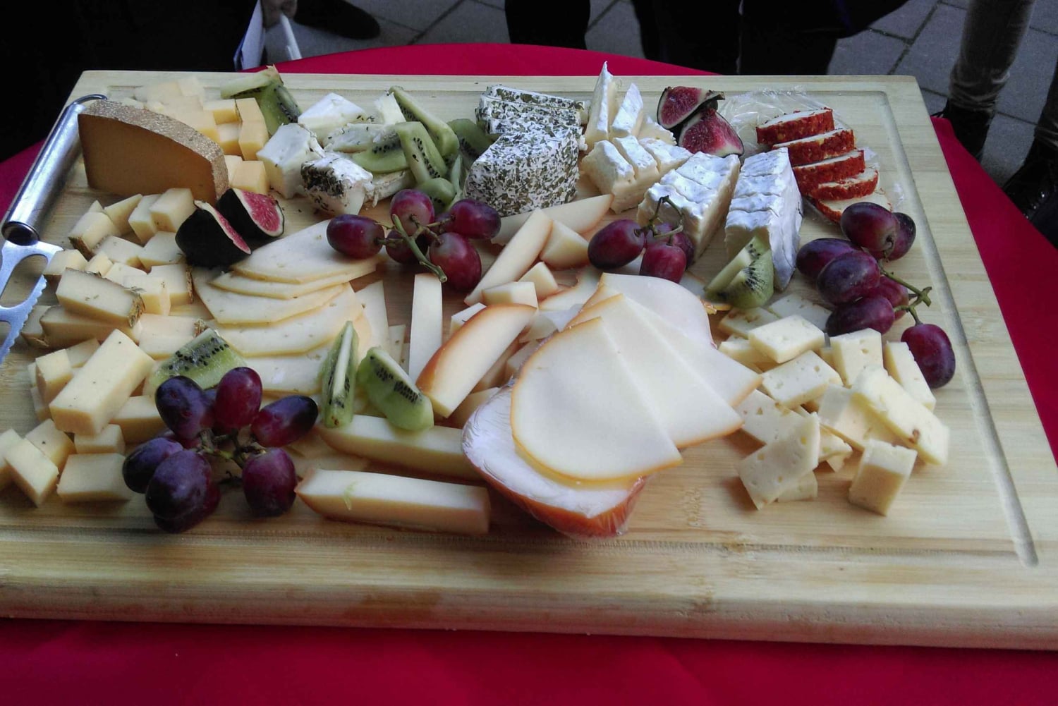 Munich: 3-Hour Food Tour Through Schwabing in German