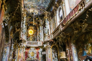 Munich: 5 Top Churches and Old Town with Private Guide