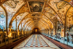 Munich: Alte Pinakothek and Old Town Private Walking Tour
