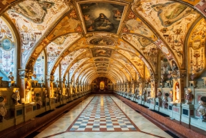 Munich: Alte Pinakothek and Old Town Private Walking Tour