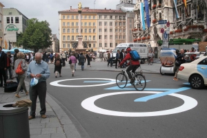 Munich: Bike Tour 3-Hour Guided City Tour