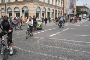 Munich: Bike Tour 3-Hour Guided City Tour