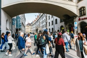 München: Kolmannen valtakunnan synnyinpaikka Opastettu kävelykierros