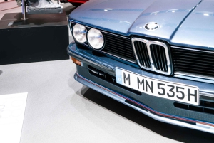 Munich: BMW Museum & BMW Welt Private Guided Tour