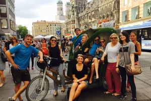 München: Pedicab Tour: City & English Garden Private Guided Pedicab Tour