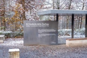 Múnich: Tour privado en coche del Campo de Concentración de Dachau