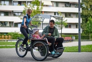 Munich: Day-rent rickshaw and explore Munich yourself