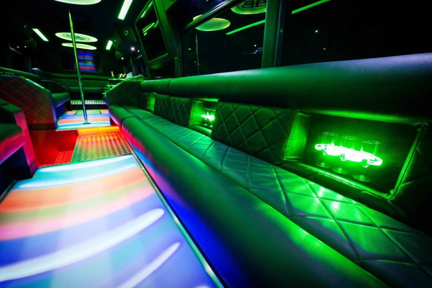 Monachium: ekskluzywny partybus do Tegernsee z DJ-em i drinkami