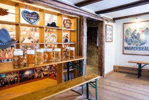 Munich: Food Tour Beer- 3 small beers & 'Brotzeit' in GERMAN