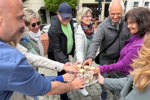 Munich: Guided Food Walking Tour with Beer Tasting