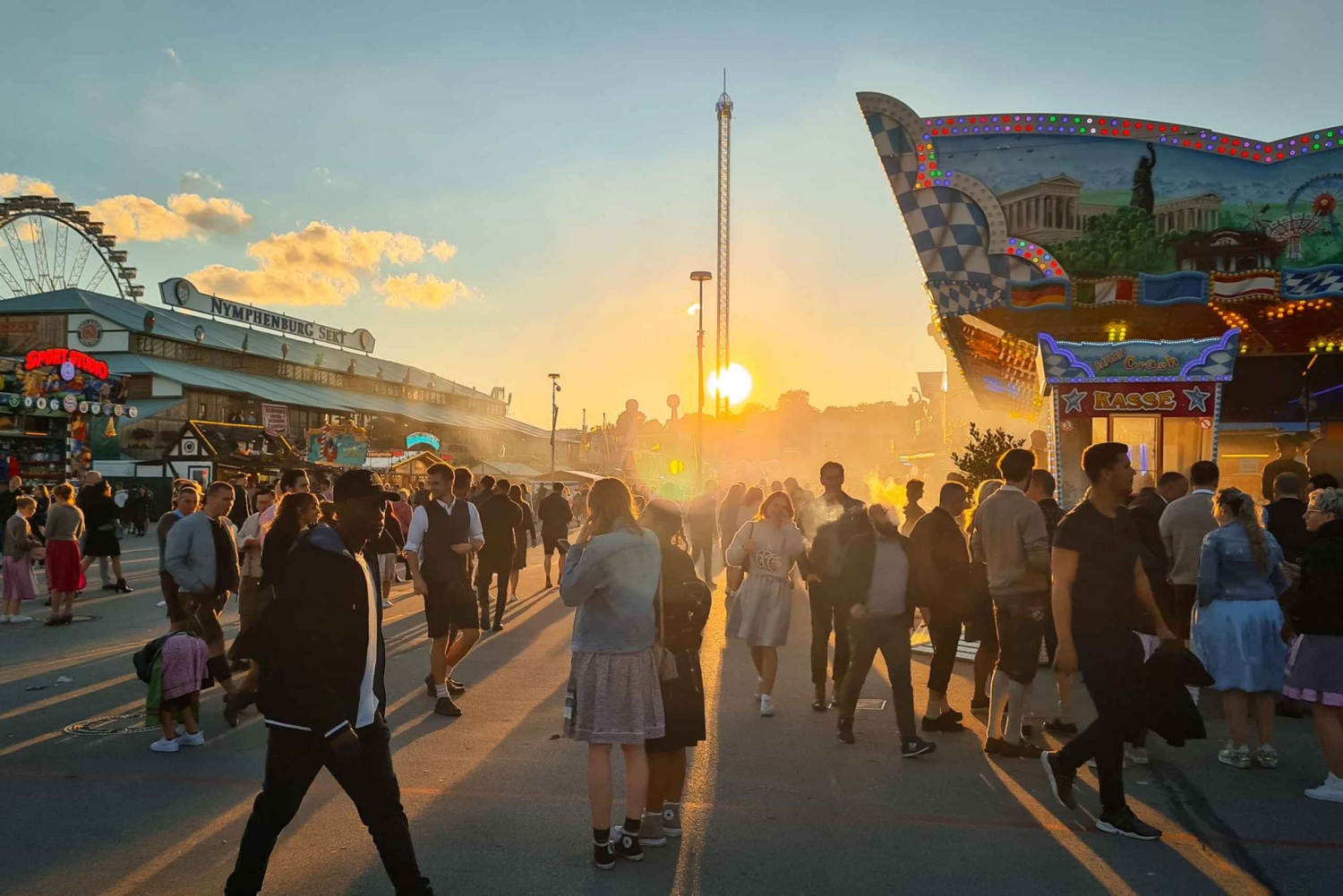 Munich: Guided Oktoberfest Experience with Beer and Lunch