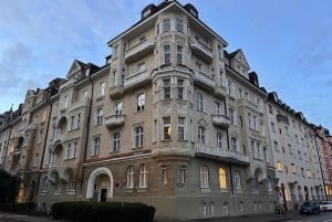 Munich: Guided Private E-Bike Tour with Beer Garden Lunch