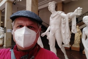 Munich: Guided Walking Tour of the Glyptothek Museum