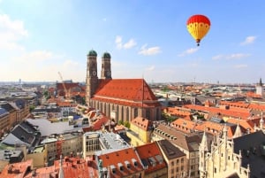 Munich: Highlights Private Bike Tour with Licensed Guide