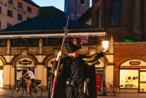 Monaco di Baviera: Tour del Medioevo con il guardiano notturno in tedesco