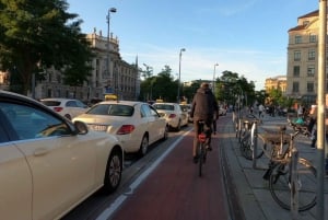 Munich: Bike Tour 3-Hour Guided City Tour