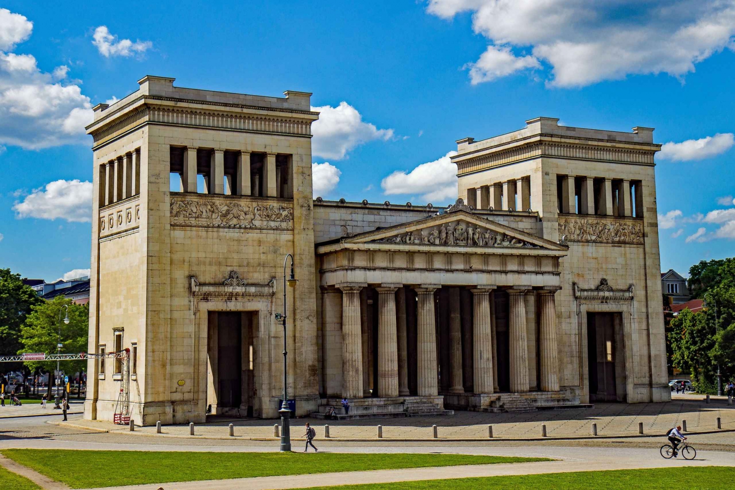 München: National Socialism Historical Tour in GERMAN